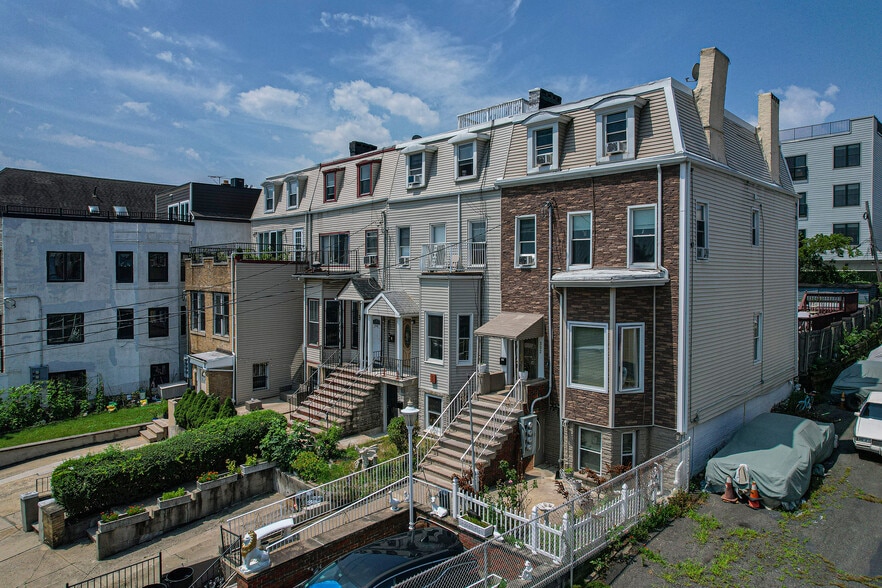 300 Paterson Plank Rd, Jersey City, NJ for sale - Building Photo - Image 3 of 6