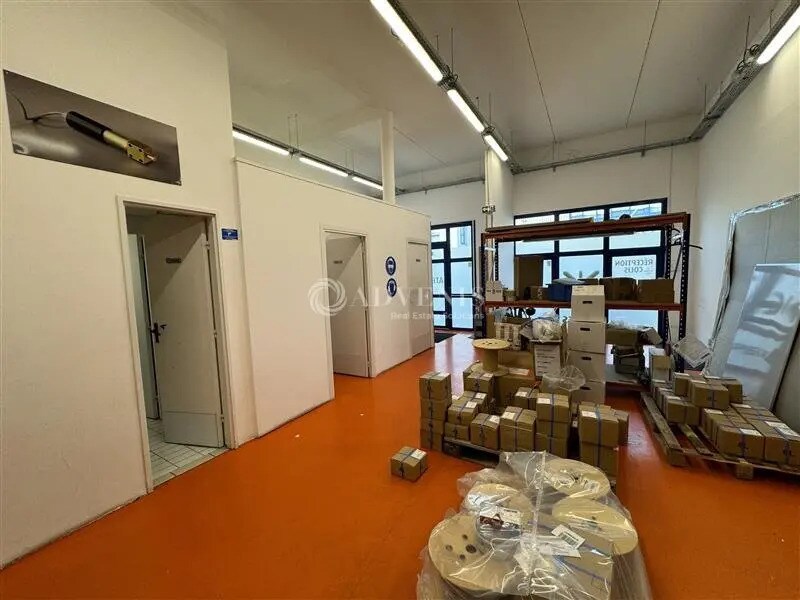 Flex in Croissy-Beaubourg for lease Interior Photo- Image 1 of 8