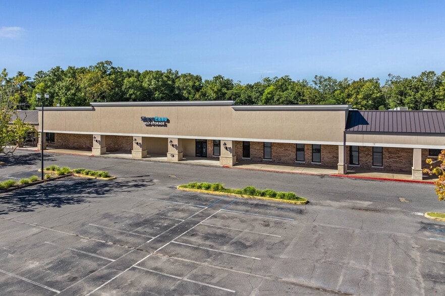 100 Ecor Rouge Pl Shop Ctr, Fairhope, AL for lease - Building Photo - Image 2 of 4