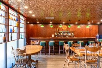 464 Kenwood Ct, Santa Rosa, CA for lease Interior Photo- Image 1 of 8