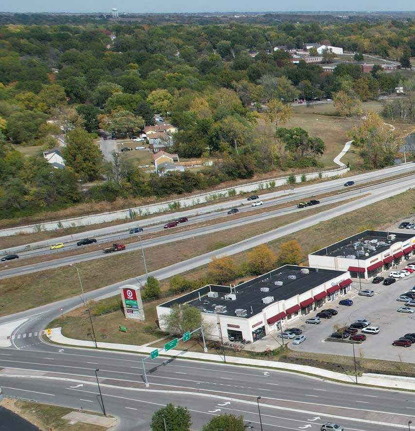 4323-4357 N Chouteau Tfwy, Kansas City, MO for lease Building Photo- Image 1 of 9