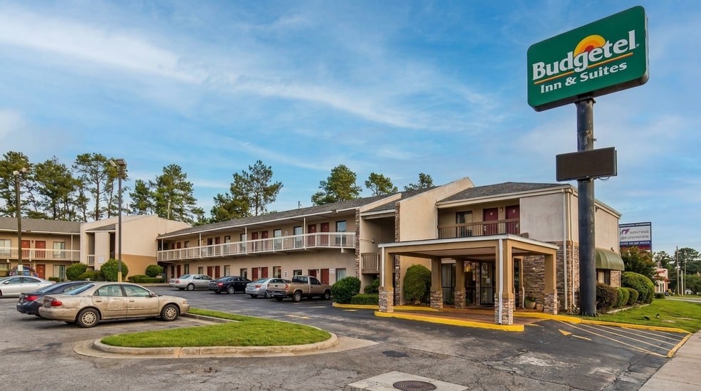 2051 Gordon Hwy, Augusta, GA for sale - Building Photo - Image 2 of 7