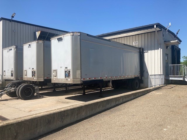 478 Corporate Pky, Wadsworth, OH for sale - Building Photo - Image 3 of 7