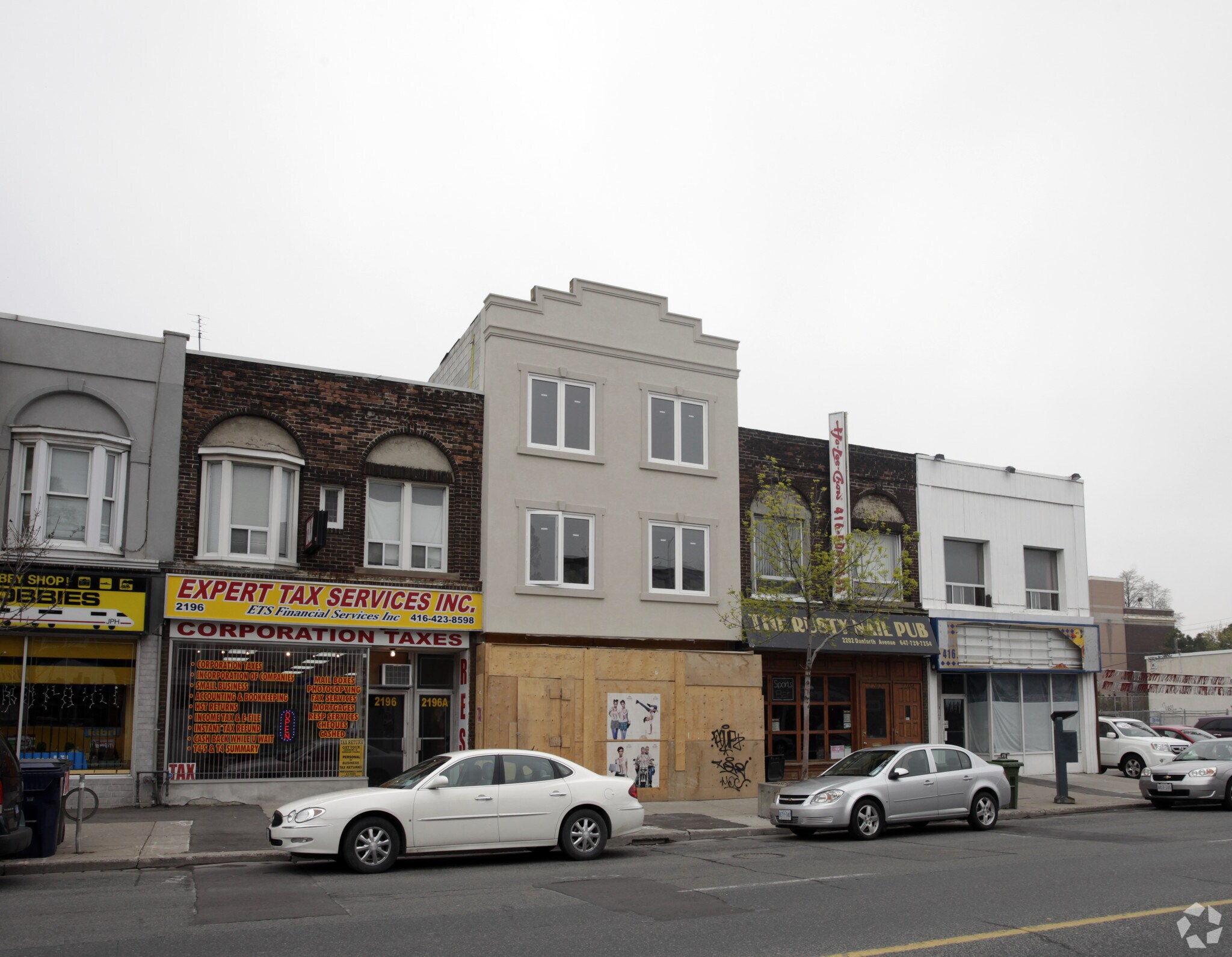 2198 Danforth Ave, Toronto, ON à vendre Photo principale- Image 1 de 1