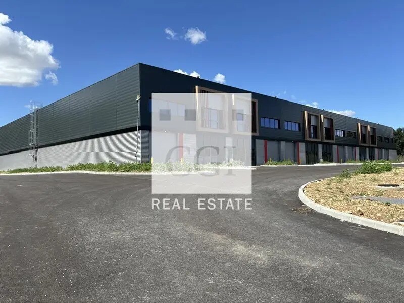 4 Impasse Joséphine Baker, Saint-Laurent-de-Mure for lease Building Photo- Image 1 of 16