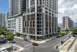 Plus de détails pour 1642 NE 1st Ave, Miami, FL - Bureau/Médical, Commerce de détail à louer