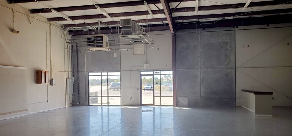 3526 SE 21st St, Topeka, KS à vendre - Photo du bâtiment - Image 3 de 3