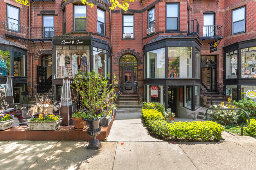 226 Newbury St, Boston, MA for sale - Building Photo - Image 1 of 1