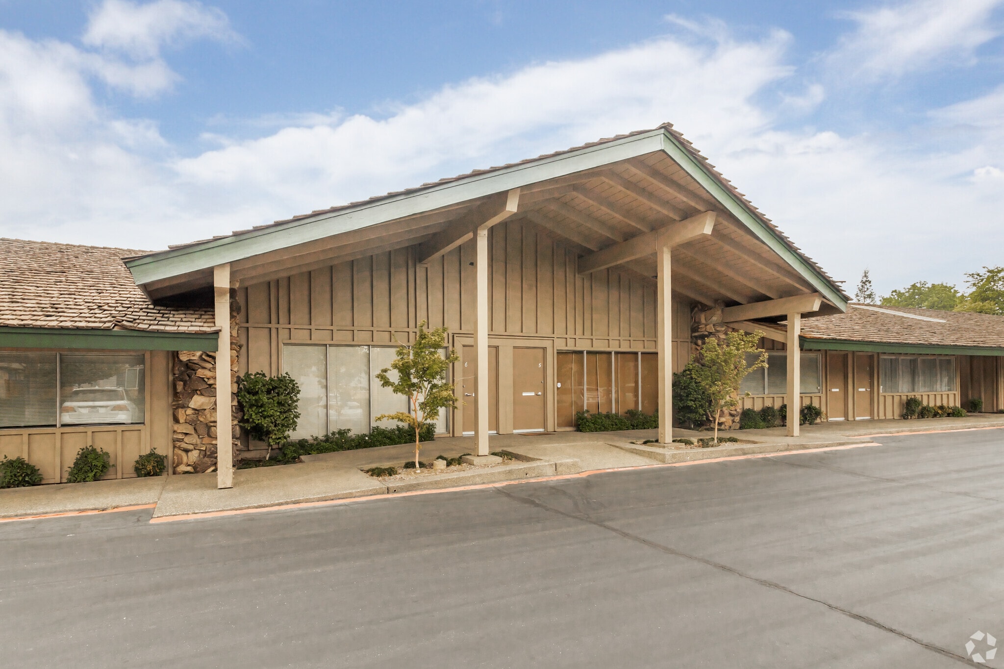 2717 Cottage Way, Sacramento, CA for lease Primary Photo- Image 1 of 10