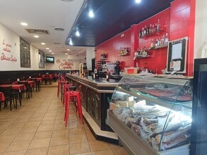 Retail in Sabadell, Barcelona for lease Interior Photo- Image 1 of 10