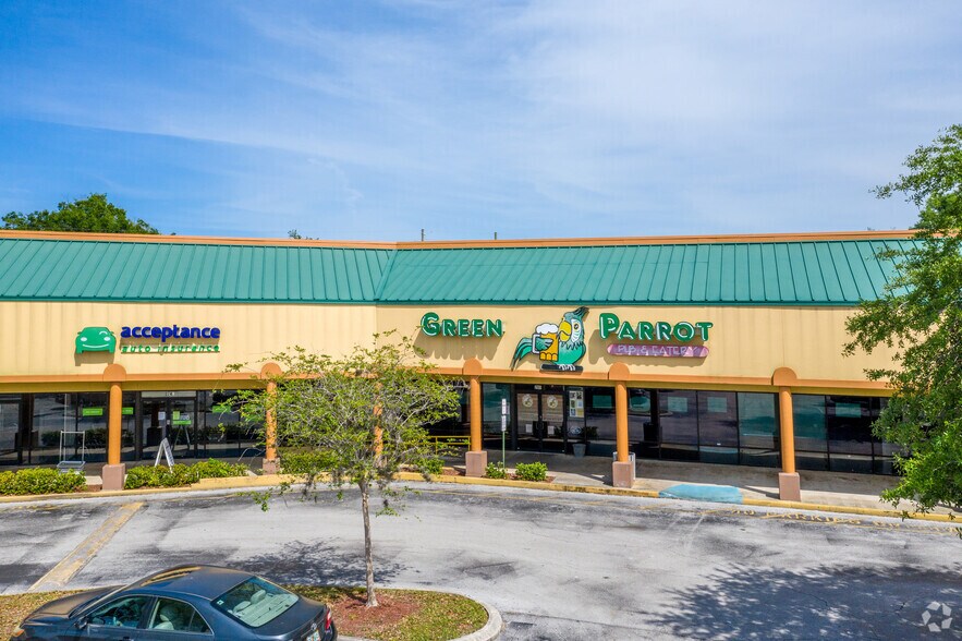 202 E Semoran Blvd, Casselberry, FL à louer - Photo du bâtiment - Image 2 de 11