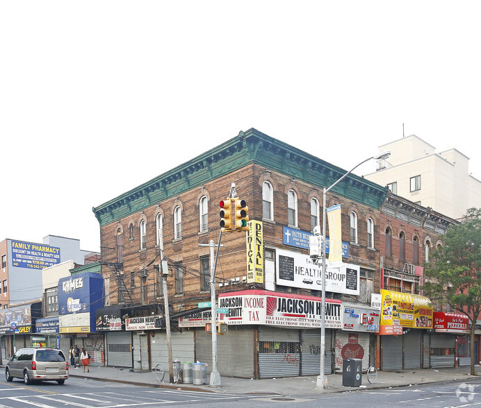 1690 Pitkin Ave, Brooklyn, NY for sale - Primary Photo - Image 1 of 1