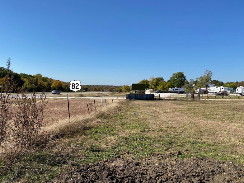 153 Raccoon Dr, Sherman, TX for sale - Building Photo - Image 2 of 9