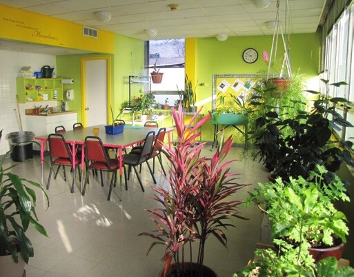 6050 N California Ave, Chicago, IL for lease - Building Photo - Image 2 of 7