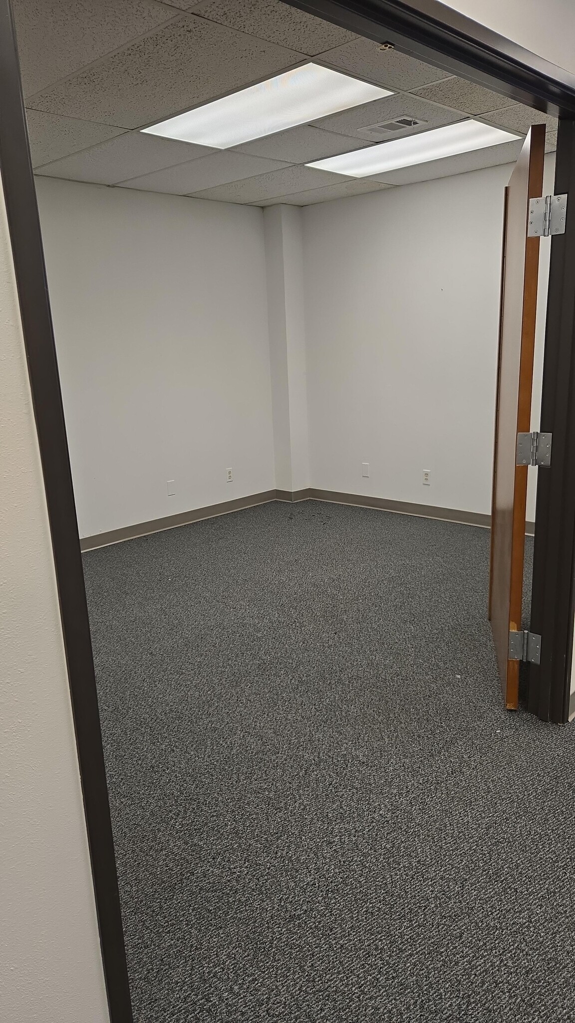 4015 Belt Line Rd, Addison, TX à louer Photo intérieure- Image 1 de 5