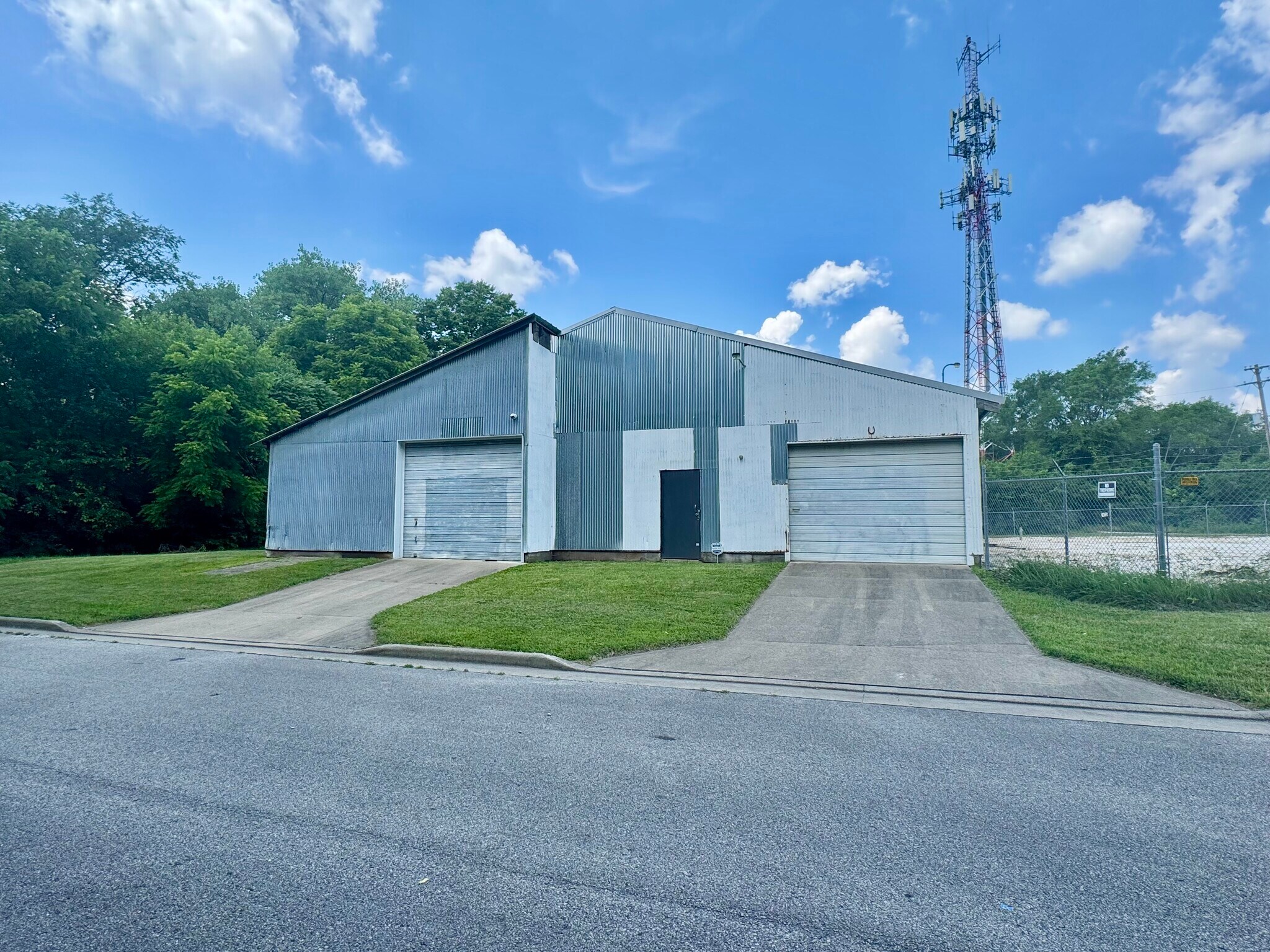 2350 24th St, Terre Haute, IN for sale Primary Photo- Image 1 of 15