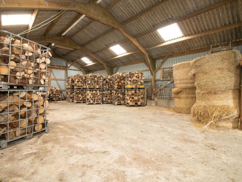 Skye Fuels Ltd, Portree à vendre - Photo du bâtiment - Image 2 de 10