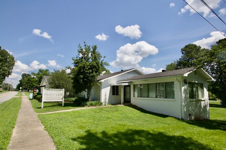 805 Princeton St, Providence, KY à vendre - Photo du bâtiment - Image 2 de 10