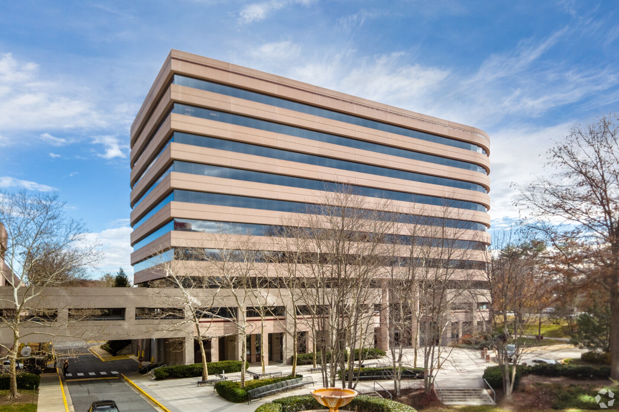 6701 Democracy Blvd, Bethesda, MD à louer Photo du bâtiment- Image 1 de 16