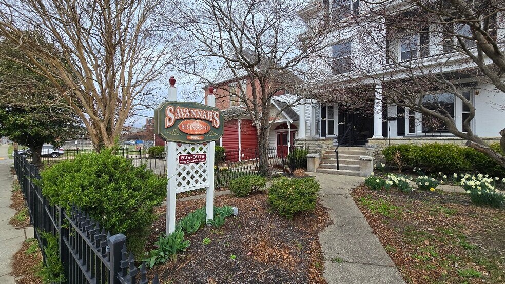 1208 6th Ave, Huntington, WV à vendre - Photo du bâtiment - Image 1 de 65