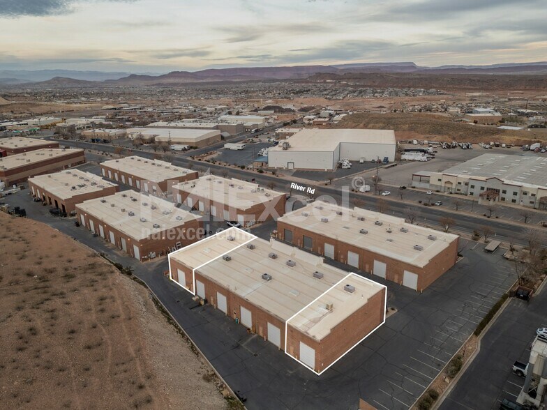 4012 S River Rd, Saint George, UT à louer - Photo du bâtiment - Image 2 de 8