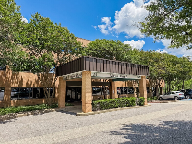 7655 Poplar Ave, Germantown, TN for lease - Building Photo - Image 1 of 3