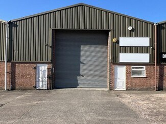 Plus de détails pour 5 New Rd, Hixon - Industriel à louer