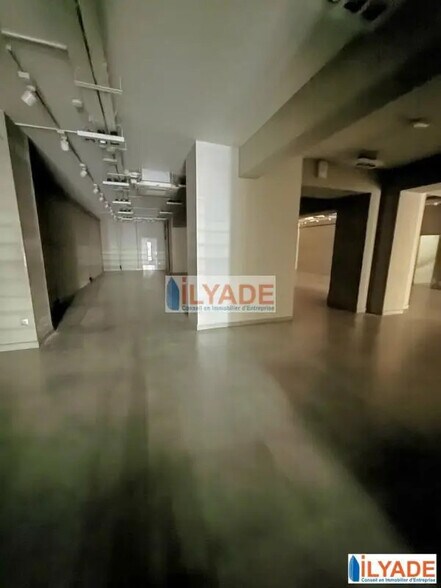 77 79 Rue Saint Ferreol, Marseille for lease - Interior Photo - Image 3 of 5