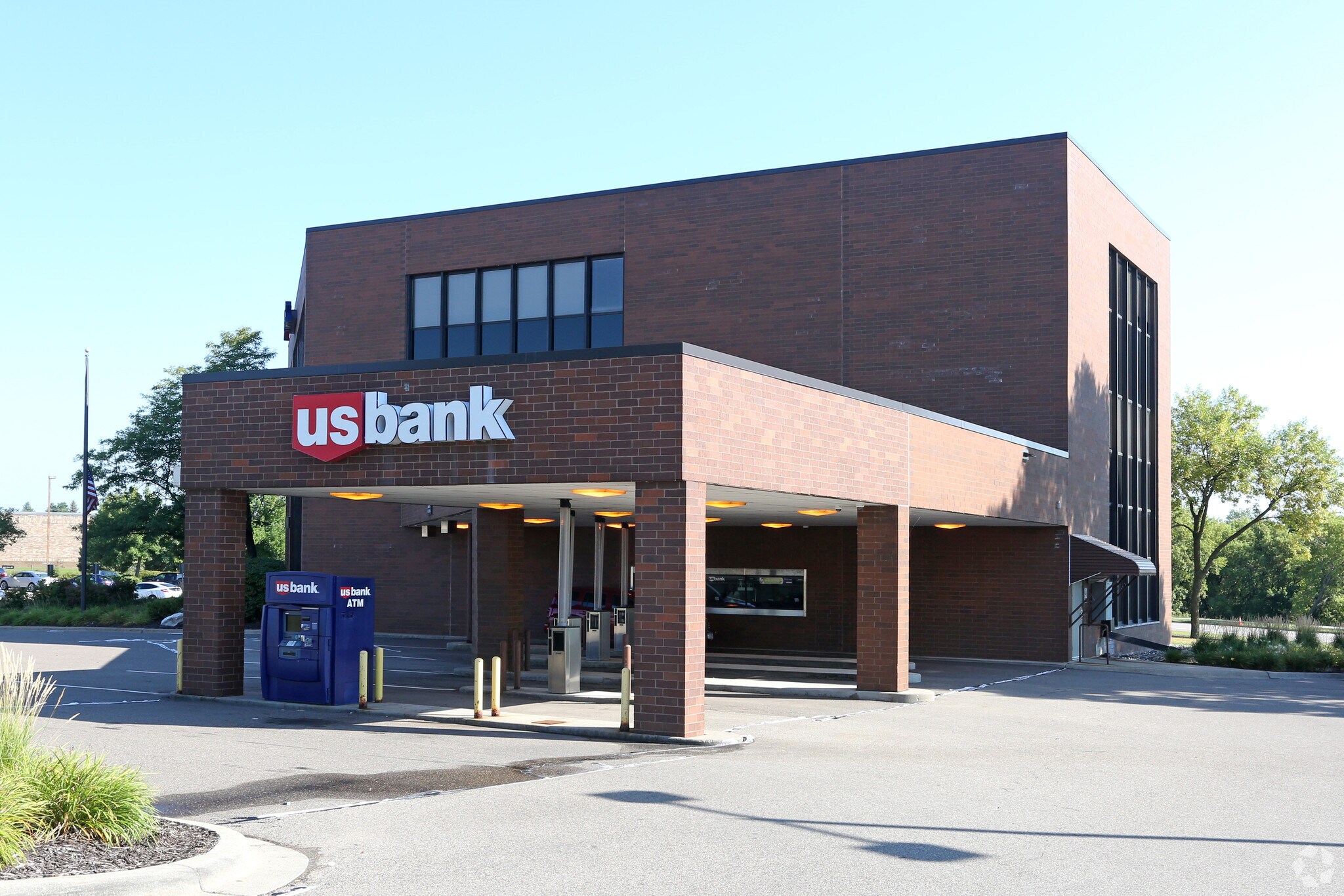 300 Prairie Center Dr, Eden Prairie, MN for lease Building Photo- Image 1 of 5