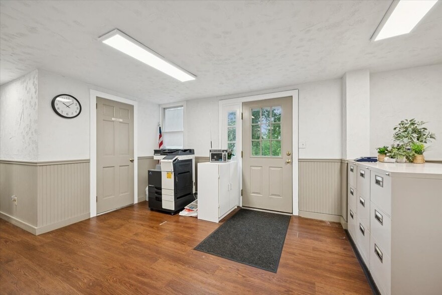 192 Central Ave, Stirling, NJ à louer - Photo du bâtiment - Image 2 de 8