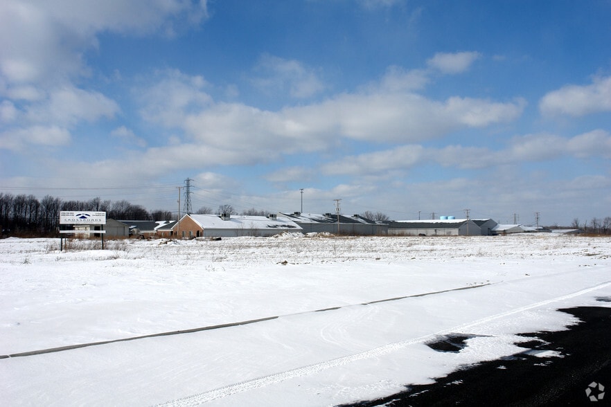 E Western Reserve Rd, Youngstown, OH for sale - Building Photo - Image 1 of 2