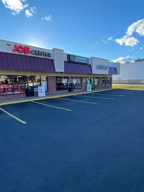 297-307 S Willow St, Manchester, NH for lease Building Photo- Image 1 of 11