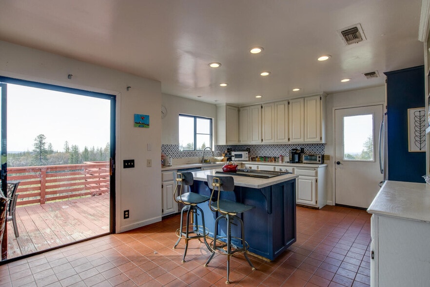 4771 Greenhills Rd, Placerville, CA for sale - Interior Photo - Image 3 of 74