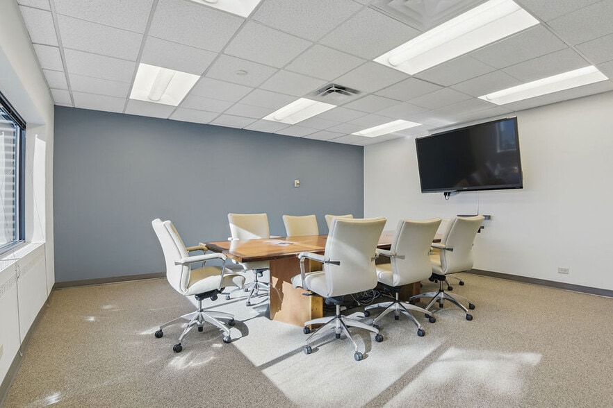 6070 Greenwood Plaza Blvd, Greenwood Village, CO for sale - Building Photo - Image 2 of 12