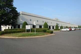 Plus de détails pour 3401 International Airport Dr, Charlotte, NC - Industriel à louer