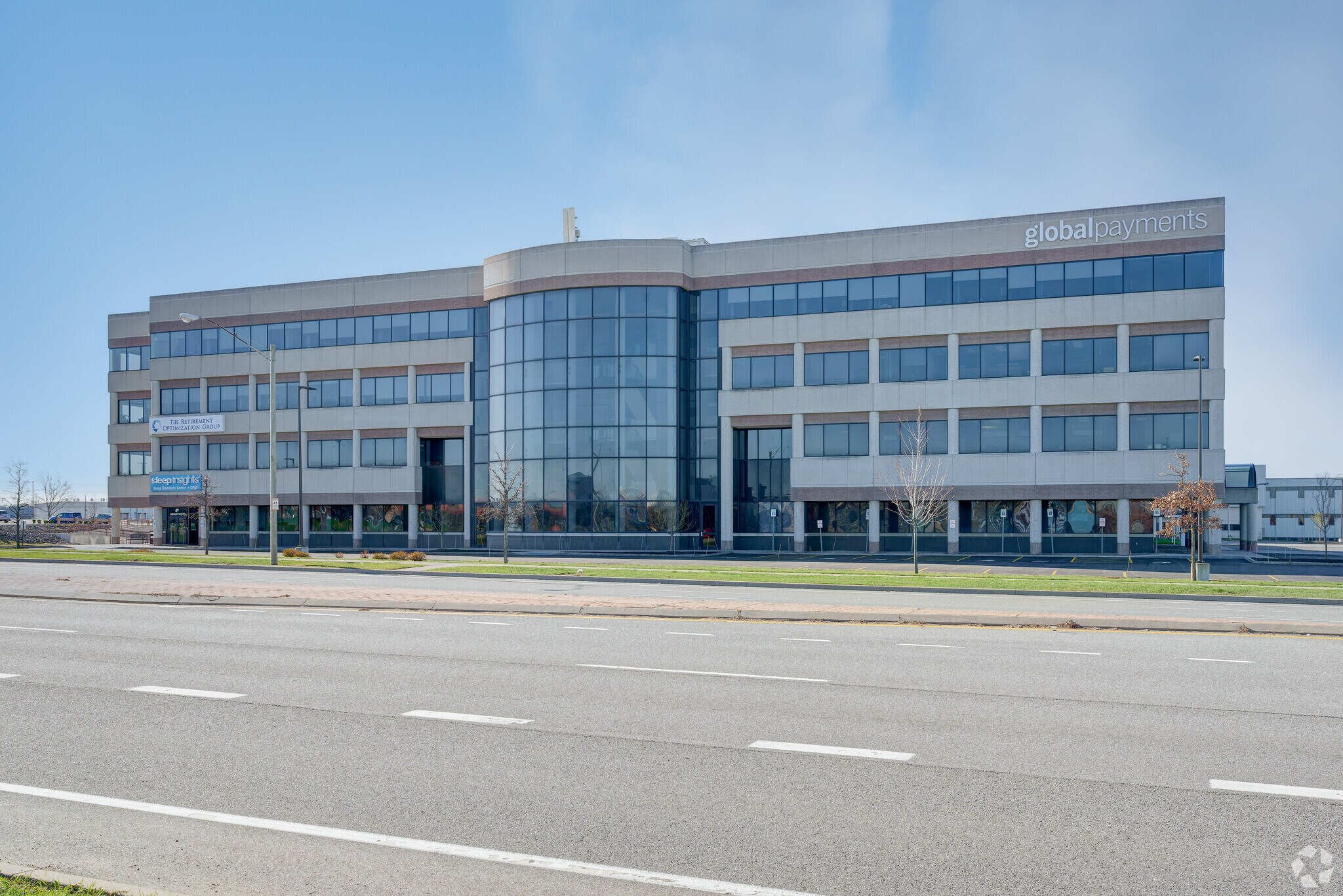 765 Jefferson Rd, Rochester, NY à louer Photo du bâtiment- Image 1 de 32