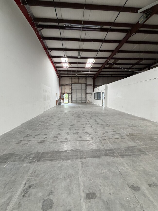 Plus de détails pour 200 Varnfield Dr, Summerville, SC - Local d'activités à louer