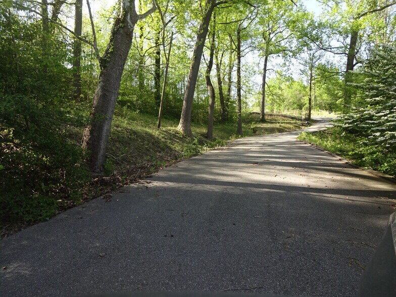 1863 Oakridge Dr, Charleston, WV à vendre - Autre - Image 3 de 9