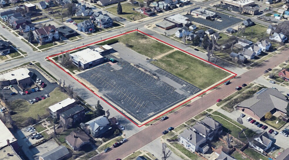 823 E Jefferson Blvd, South Bend, IN à vendre - Photo du bâtiment - Image 3 de 3