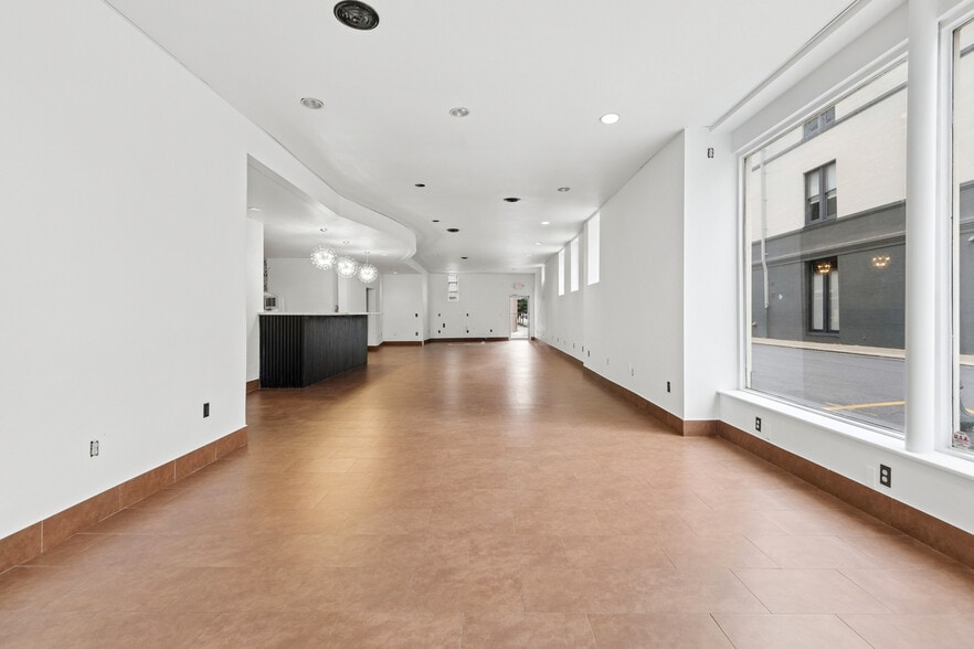 401 Baronne St, New Orleans, LA for lease - Building Photo - Image 3 of 10