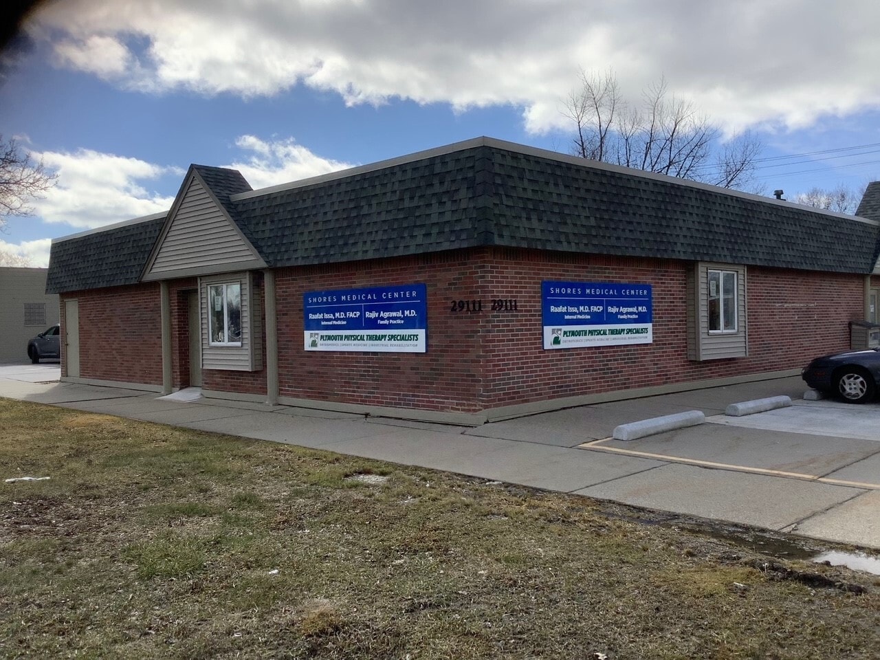 29111 Harper Ave, Saint Clair Shores, MI for lease Primary Photo- Image 1 of 18