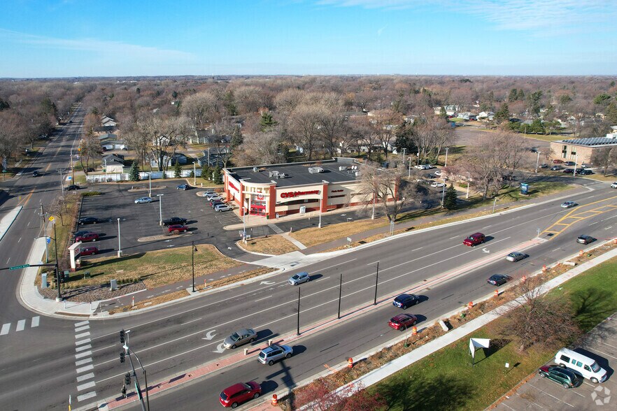 5801 Brooklyn Blvd, Brooklyn Center, MN à louer - Aérien - Image 3 de 6