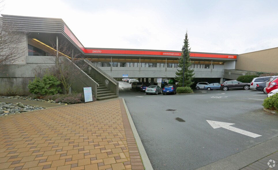 1821-1845 Fort St, Victoria, BC for sale - Primary Photo - Image 1 of 1