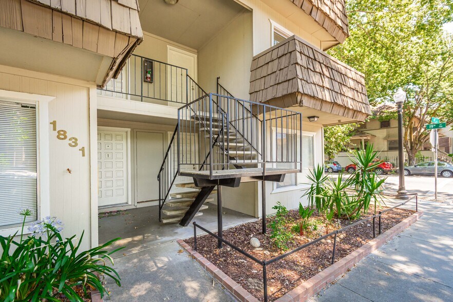 1829 H St, Sacramento, CA à vendre - Photo du bâtiment - Image 3 de 11