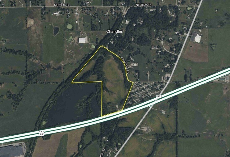 Chandler Rd, Liberty, MO à vendre Photo du bâtiment- Image 1 de 17