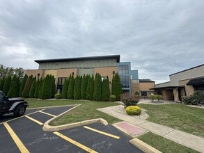 1803 Ramada Blvd, Collinsville, IL for lease Interior Photo- Image 2 of 2