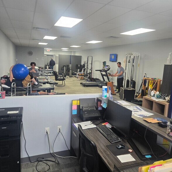 3050 N Classen Blvd, Norman, OK à louer - Photo du bâtiment - Image 3 de 7