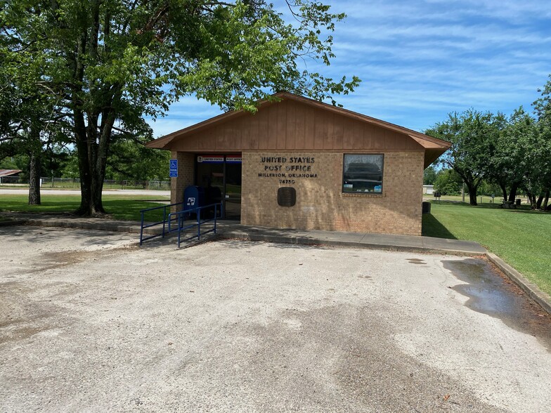 101 N Main St, Millerton, OK à vendre - Photo principale - Image 1 de 1