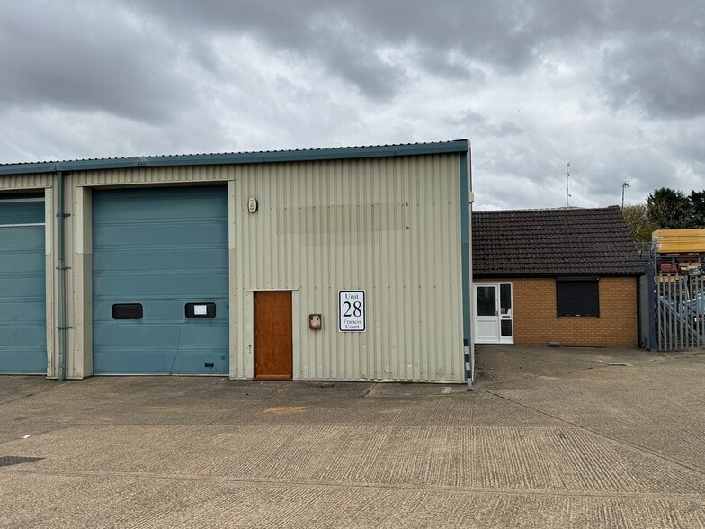 Norris Way, Rushden for lease - Building Photo - Image 1 of 8