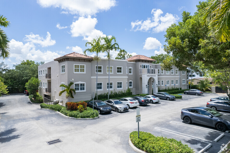 9950 SW 107th Ave, Kendall, FL à vendre - Photo du b timent - Image 1 de 1